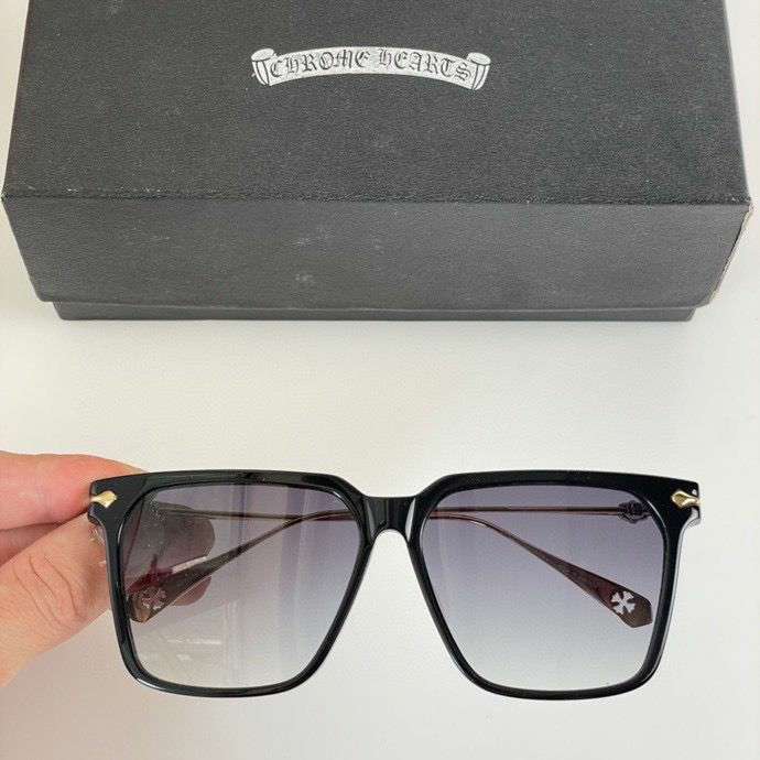 Picture of Chrome Hearts Sunglasses _SKUfw47018043fw